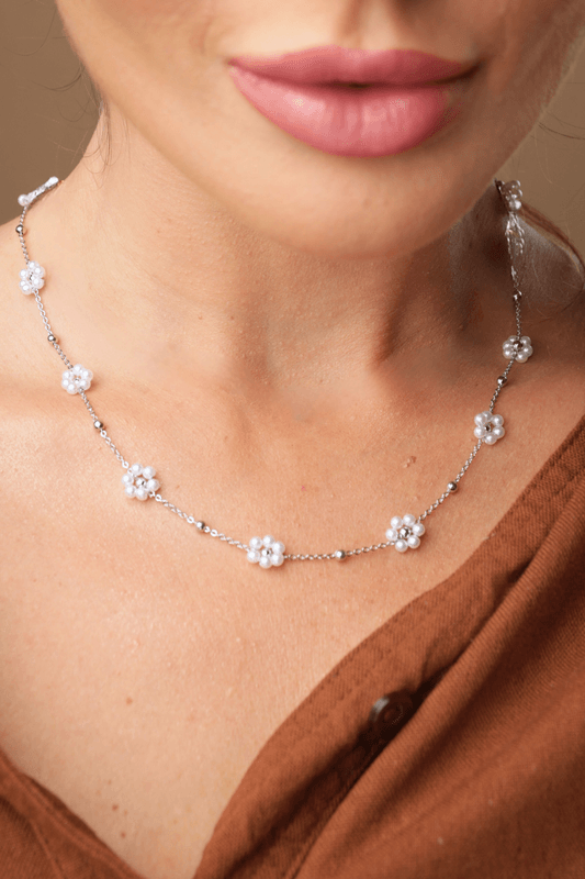 Choker Florzinhas Pérolas Prata