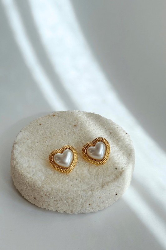 Brinco Pérola Coração Dourado