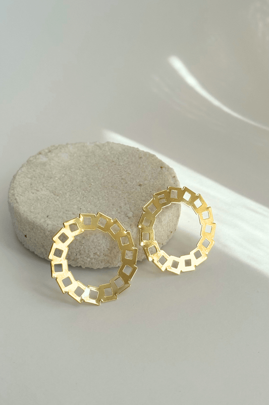 Brinco Paris Dourado Brinco Paris III Dourado