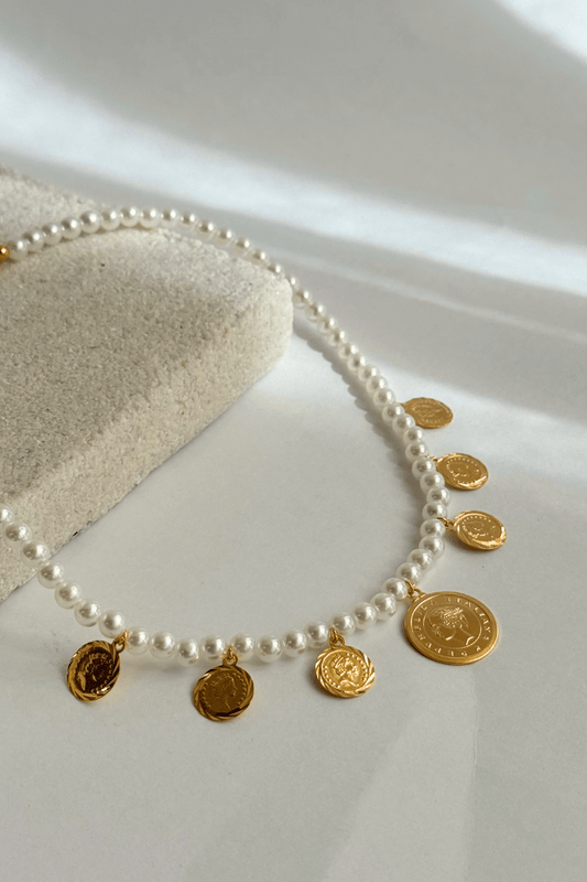 Colar Pérolas Moedas Dourado