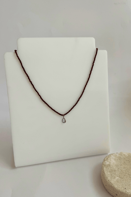 Colar Jóia Mini Cristais Zircônia Marrom Prata Colar Jóia Mini Cristais Zircônia Marrom Prata