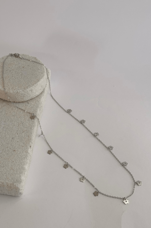 Colar Florzinhas Verão Prata Colar Florzinhas Verão Prata